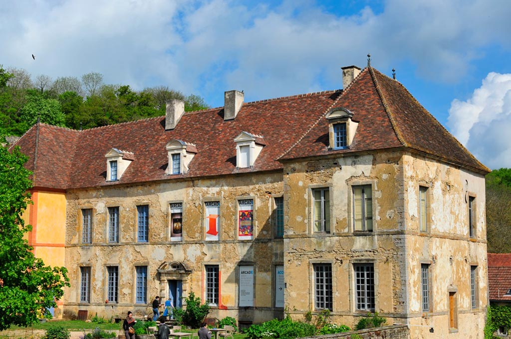 Château de Sainte-Colombe-en-Auxois ©ARCADE